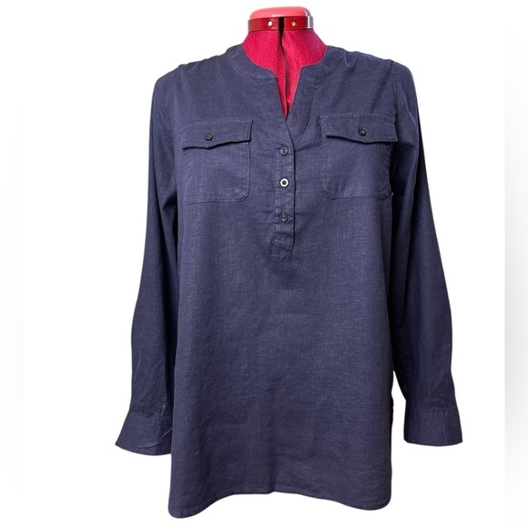 Tahari Tops - NWOT Tahari navy linen blend long sleeve pullover tunic front button placket
